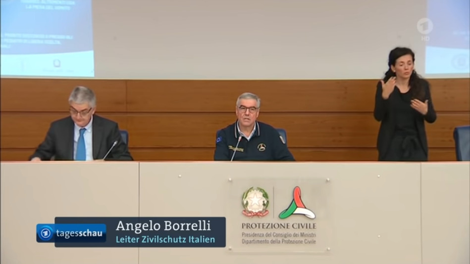 אנג'לו בורלי (Angelo Borrelli), ראש השירות להגנת האזרח באיטליה, מדגיש את ההבדל בין מקרי מוות עם נגיף הקורונה וממנו.